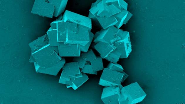 A microscopic image of MOF (metal-organic framework) crystals that have been designed to separate lithium from seawater. (Source: CSIRO)