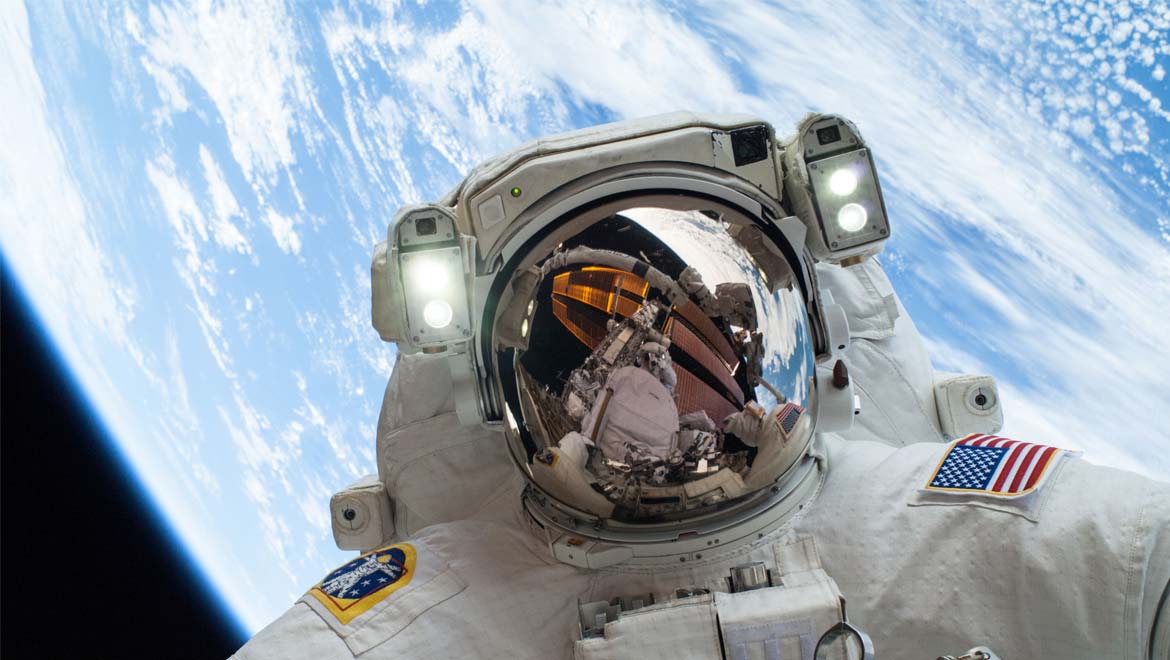 Astronauts Run Hot While in Space, Study Finds
