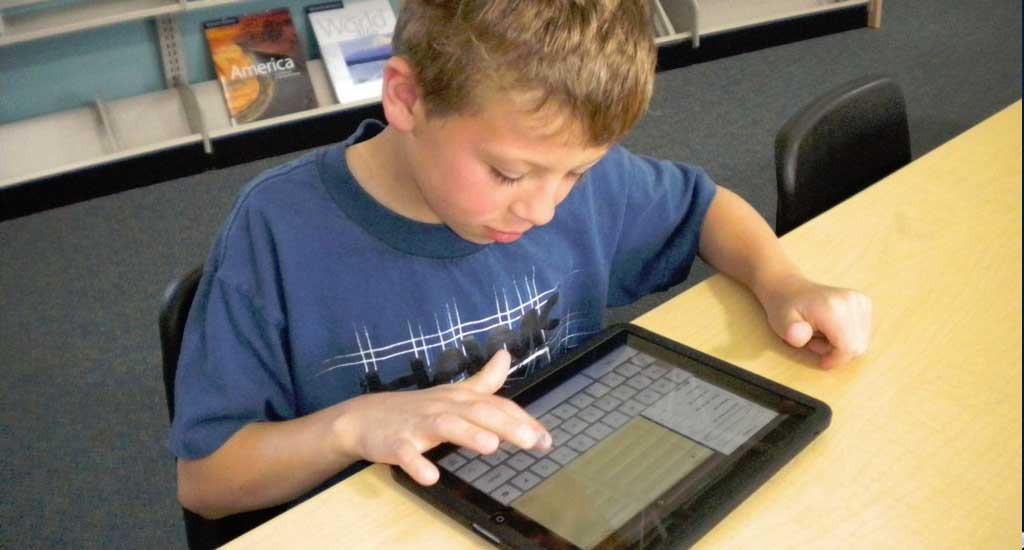 Children with Dyslexia Using iPad