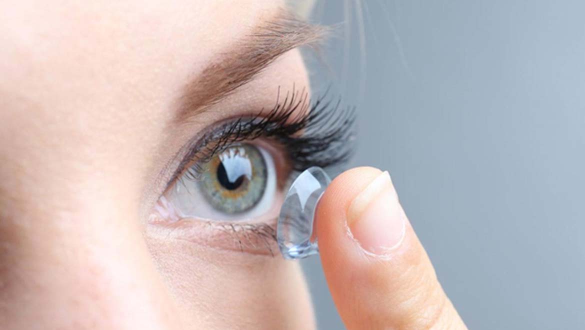 The FDA Has Approved World’s First Contact Lenses That Turn Dark In Bright Light