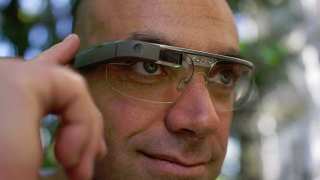 A blogger and entrepreneur, Loïc Le Meur, selected for Google Glass explorer edition shows off wearing Google Glassr